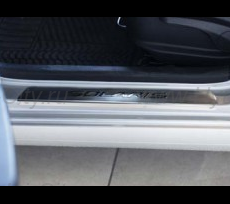 Накладка на порог багажника Hyundai Solaris I